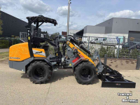 Shovel / Wiellader / Kniklader Giant G2700HD+ Kniklader
