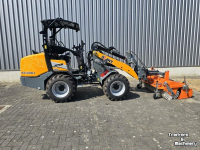 Shovel / Wiellader / Kniklader Giant G2700HD+