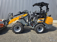 Shovel / Wiellader / Kniklader Giant G2700HD+