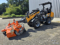 Shovel / Wiellader / Kniklader Giant G2700HD+