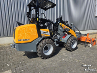 Shovel / Wiellader / Kniklader Giant G2700HD+