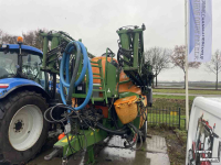 Getrokken Veldspuit Amazone UX 4200 super