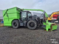 Tractor / Trekker JCB Fastrac 4220 met container