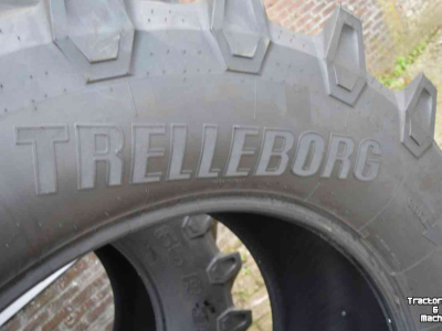 Wielen, Banden, Velgen & Afstandsringen Trelleborg 650/65r38 demontage