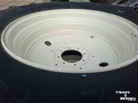 Wielen, Banden, Velgen & Afstandsringen Vredestein 710/70R38 Traxion XXL