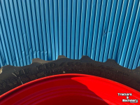 Wielen, Banden, Velgen & Afstandsringen Trelleborg Set 710/60R42+600/60R30 10-G
