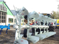 Woeler / Diepwoeler / Voorzetwoeler Kramer ERMO KLEIPLOEG 5 + 1 on land in de veur