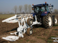Woeler / Diepwoeler / Voorzetwoeler Kramer ERMO KLEIPLOEG 5 + 1 on land in de veur