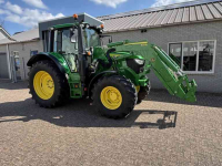 Tractor / Trekker John Deere John Deere 6130M met 623R voorlader | 2022 | 2360 uur