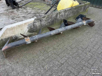 Aanaarder  Vloeistof tank met aanaarder