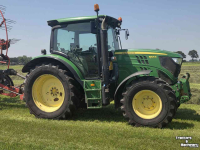 Tractor / Trekker John Deere 6105R