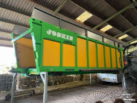 Container haakarm-carrier Joskin Cargo chassis met tank en Drakkar bak