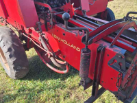 Persen / Balenpers / Pakkenpers New Holland 276 hayliner balenpers hooipers pers stropers