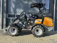 Shovel / Wiellader / Kniklader Giant G2700HD+
