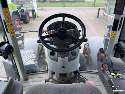 Tractor / Trekker Claas Arion 610