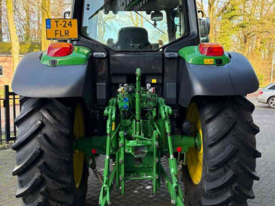 Tractor / Trekker John Deere 6120M