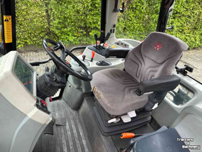 Tractor / Trekker Massey Ferguson 5455 Dyna4