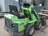 Shovel / Wiellader / Kniklader Avant 320S