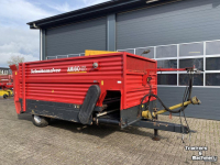 Blokkendoseerwagen Schuitemaker Amigo 40 kuilvoerblokkendoseerwagen