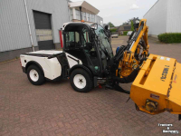 Werktuigendrager Multihog CX 75 werktuigdrager met Mc Connel arm klepelbak
