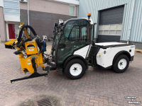 Werktuigendrager Multihog CX 75 werktuigdrager met Mc Connel arm klepelbak