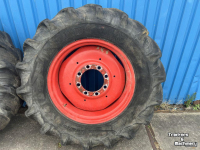 Wielen, Banden, Velgen & Afstandsringen Fendt TAURUS 420/70R28 op 8 gaats velgen