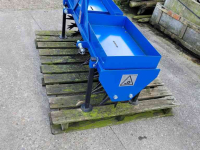 Graszodebeluchter  Gazonbeluchter/ prikrol 125 cm
