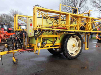 Getrokken Veldspuit Dubex Vector 33 m. 3200 l. veldspuiten