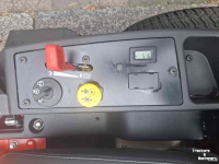 Zitmaaier Simplicity SZT275 zero-turn zitmaaier gazonmaaier zero turn 23 pk benzine