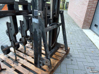 Schoffelmachine / Schoffelbalk  Elco frontschoffel met hefmast