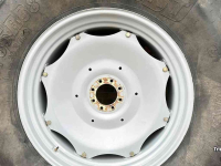 Wielen, Banden, Velgen & Afstandsringen BKT 520/85R38 90%