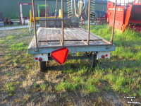 Vierwielige wagen / Landbouwwagen  Landbouw wagen