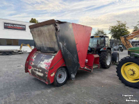 Tractor / Trekker Ford incl voermengwagen Trioliet 1200 2017