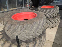 Wielen, Banden, Velgen & Afstandsringen Trelleborg 750/70R44 en 650/60R38