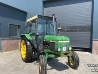 Tractor / Trekker John Deere 1130 met voorlader en 1040 - beide 2wd en kenteken fendt ford international