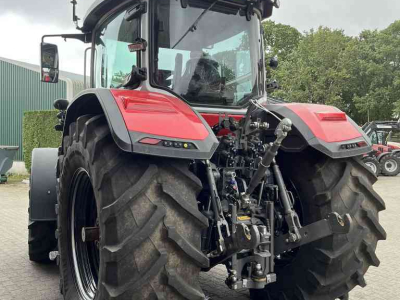 Tractor / Trekker Massey Ferguson 8S.225 Dyna-VT Exclusive Tractoren