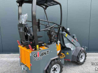 Shovel / Wiellader Giant G1200
