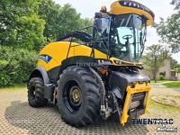 Veldhakselaar New Holland FR 550 hakselaar