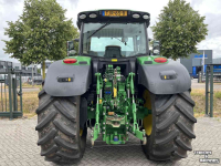 Tractor / Trekker John Deere 6215R