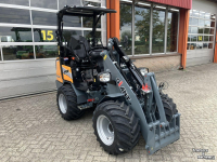 Shovel / Wiellader / Kniklader Giant G2300 HD