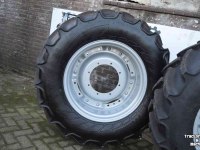 Wielen, Banden, Velgen & Afstandsringen Mitas 440/65r28