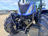 Tractor / Trekker New Holland T6.145 Auto Command Stage V Tractor