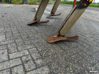 Woeler / Diepwoeler / Voorzetwoeler  3 poot ondergronder  woeler