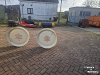 Wielen, Banden, Velgen & Afstandsringen Molcon New Holland Velgen 7*32 250/285-6