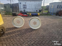 Wielen, Banden, Velgen & Afstandsringen Molcon New Holland Velgen 7*32 250/285-6
