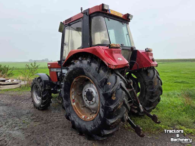 Tractor / Trekker Case-IH 845 XL