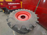 Wielen, Banden, Velgen & Afstandsringen BKT 540/65R30 AgriMax Sirio
