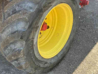 Wielen, Banden, Velgen & Afstandsringen BKT VF 600/60R30