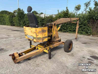 Bandenkraan / Graafmachine op wielen Cormach Getrokken kraan
