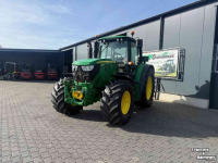 Tractor / Trekker John Deere 6115 M